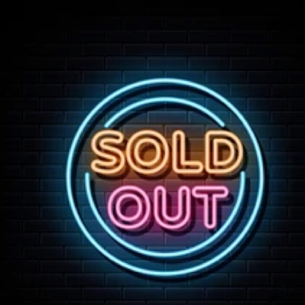 Women's Long Sleeve Yarn Ava and Viv NWT